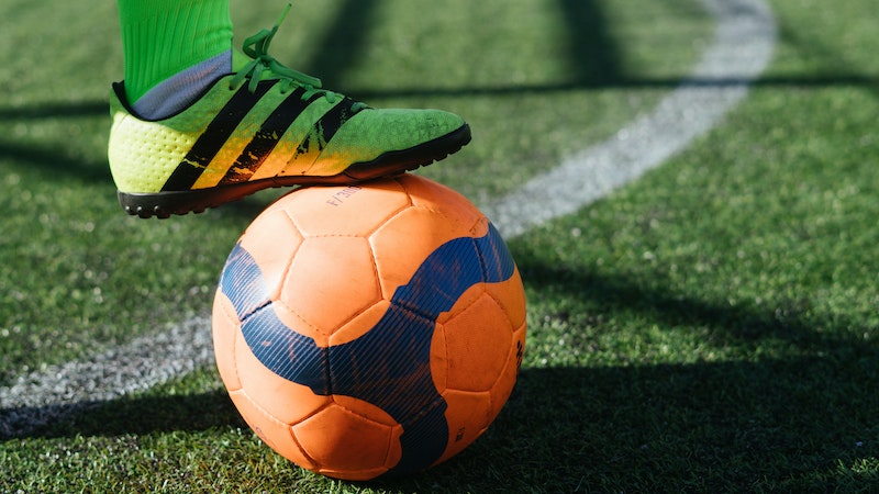 Pengertian Bola Besar dan Bola Kecil