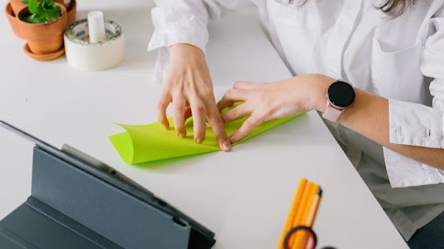Cara Membuat Hiasan Dinding Kelas dari Kertas Origami