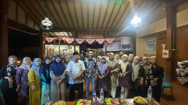 Pelatihan Entrepreneur Desa Kemiren