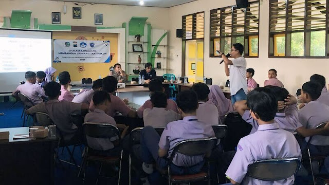 Edukasi Jurnalistik KJJT dan Kapolresta Banyuwangi