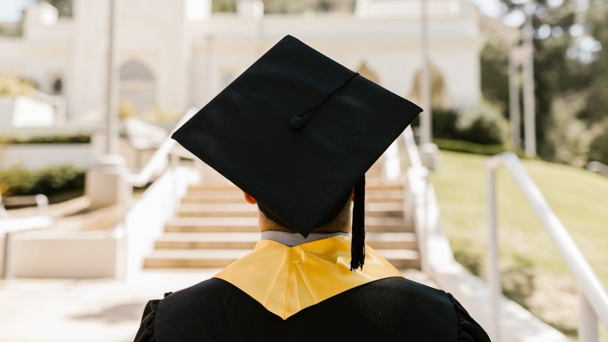 What is a Road Scholarship