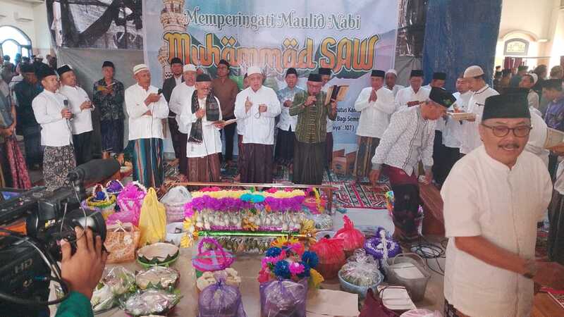 Peringatan Maulid Nabi di Masjid Baiturrohiem Rogojampi