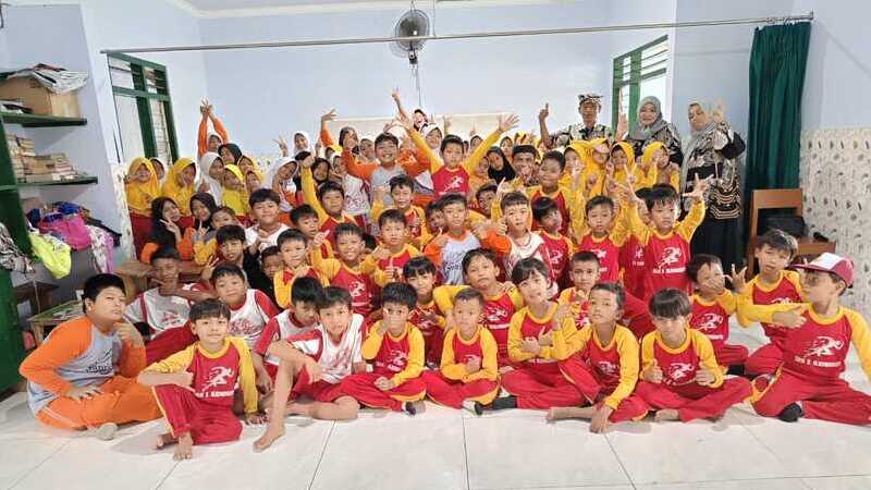 Sosialisasi anti bullying Koppiwangi di SDN 1 Kemiren