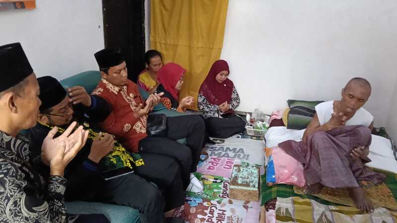 UPZ Baznas Rogojampi Tinjau Kondisi Aripin
