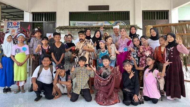 Festival Bahasa Ibu dan Literasi Using Srono