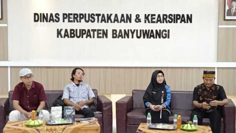 Peluncuran Buku Antologi Gotong Royong dan Lamunan Seorang Wartawan (2)
