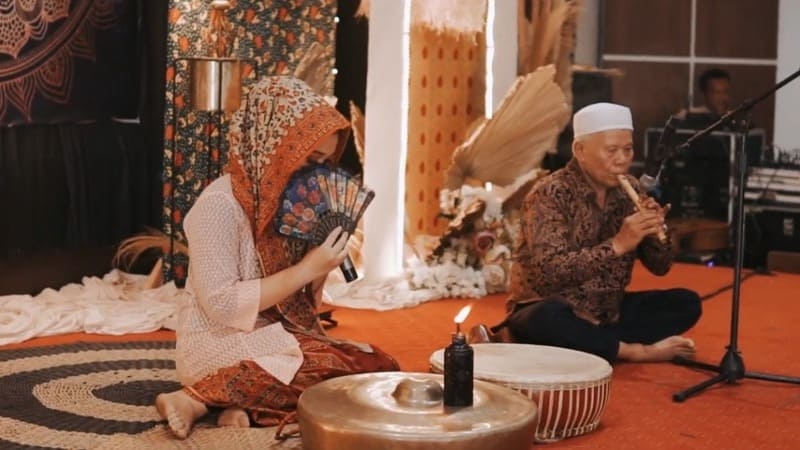 Sastra Lisan Nyambei dari Rejang Lebong