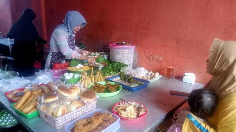 Warung Pecel Mbok Tutik Rogojampi