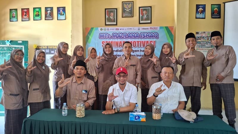 Seminar Motivasi MTS Maulana Ishaq