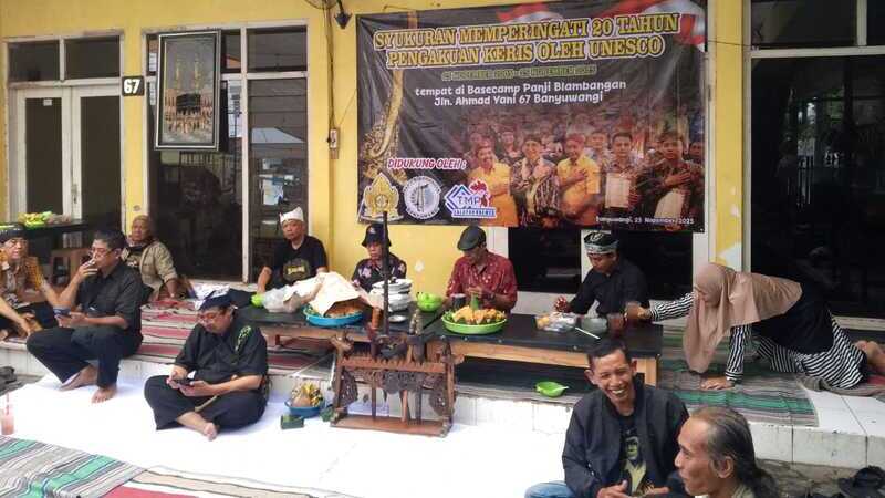 syukuran memperingati 20 tahun pengakuan keris oleh UNESCO