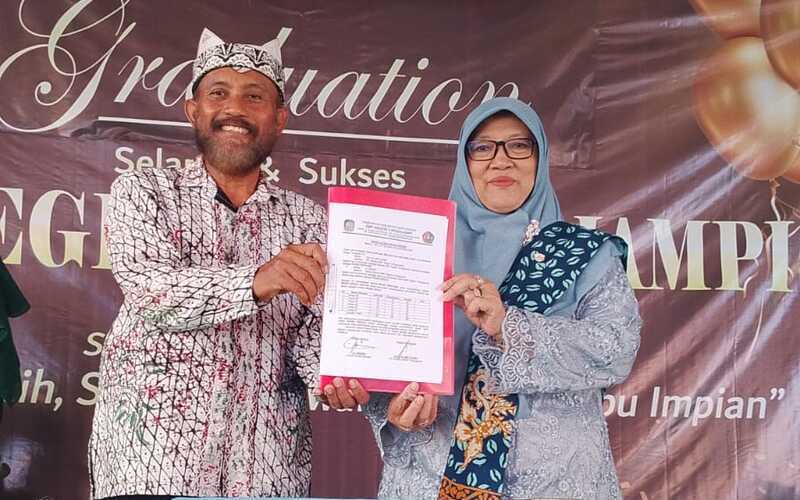 kepala sekolah smp 3 rogojampi