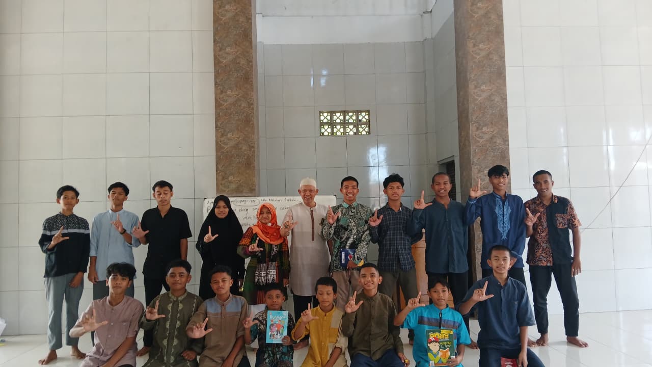 Pelatihan Literasi dan Jurnalistik PPYD Ladunna